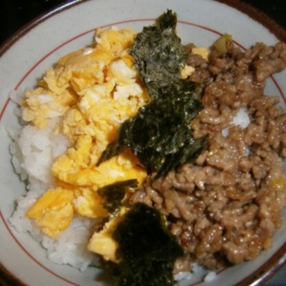 前回レポ投稿したときのそぼろで、二色丼も作りましたよ。
美味しくいただきました～